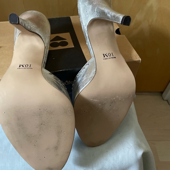 Brand new! Perfect for a wedding- little slip on heel. - Picture 3 of 3